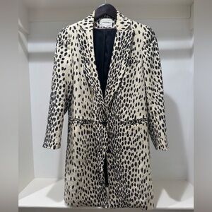 Beautiful linen cheetah print, silk lined, tailored jacket.